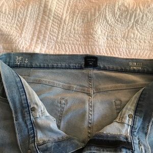 Nautilus slim stretch light wash jeans